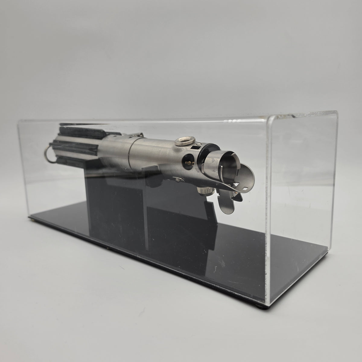 Star Wars - ICONS Authentic Replika - A New Hope - Luke Skywalker Lightsaber 1996 (Case beschädigt)