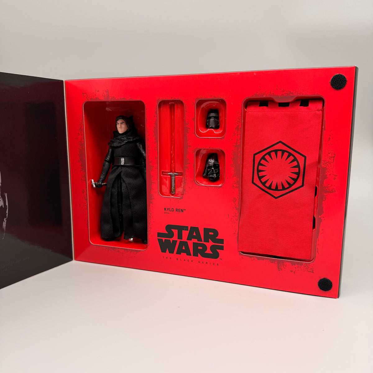 Kylo Ren – Star Wars Black Series 6" Actionfigur (Star Wars Celebration Exclusive)