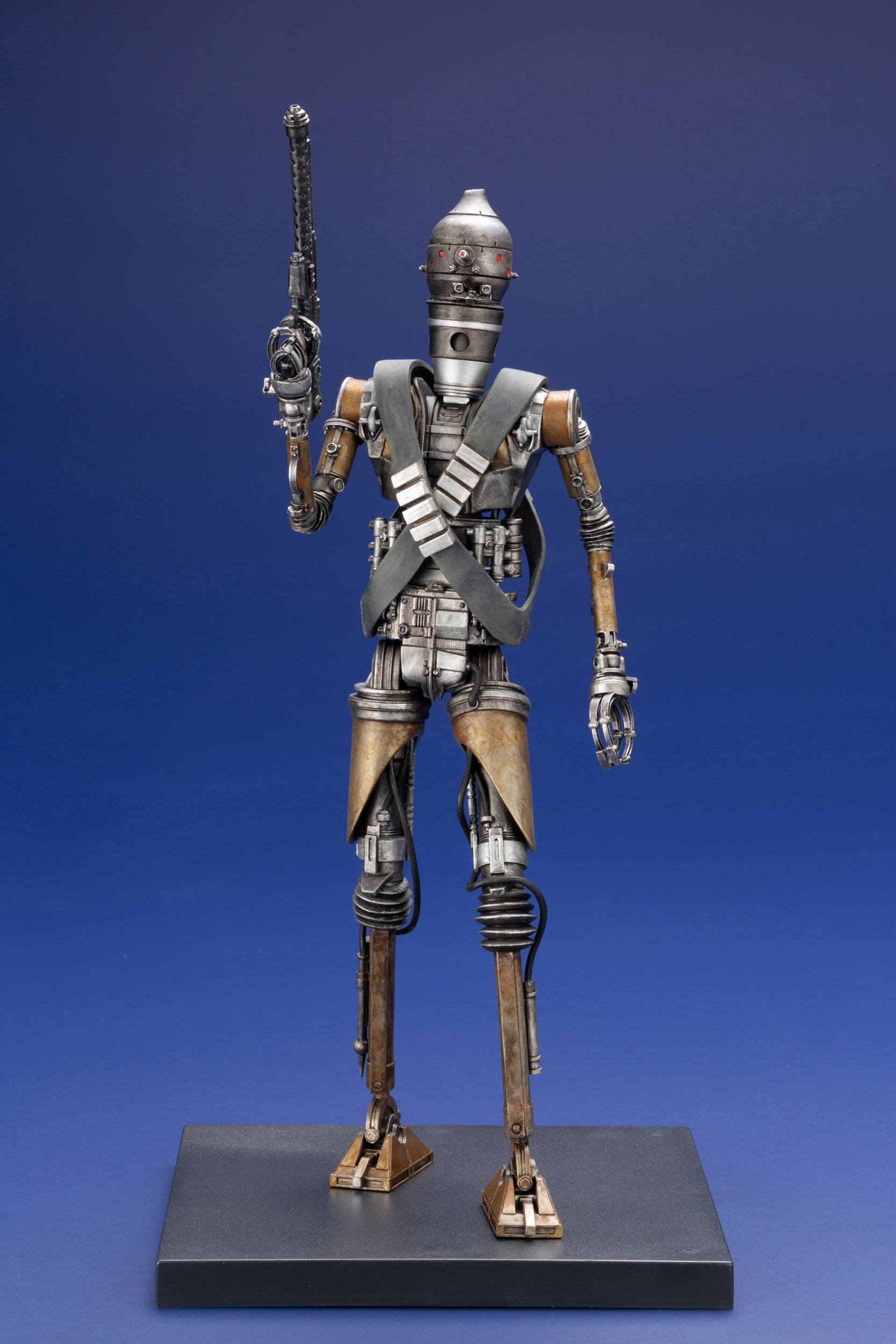 Star Wars - ARTFX+ Statue 1/10 - IG-11 22 cm