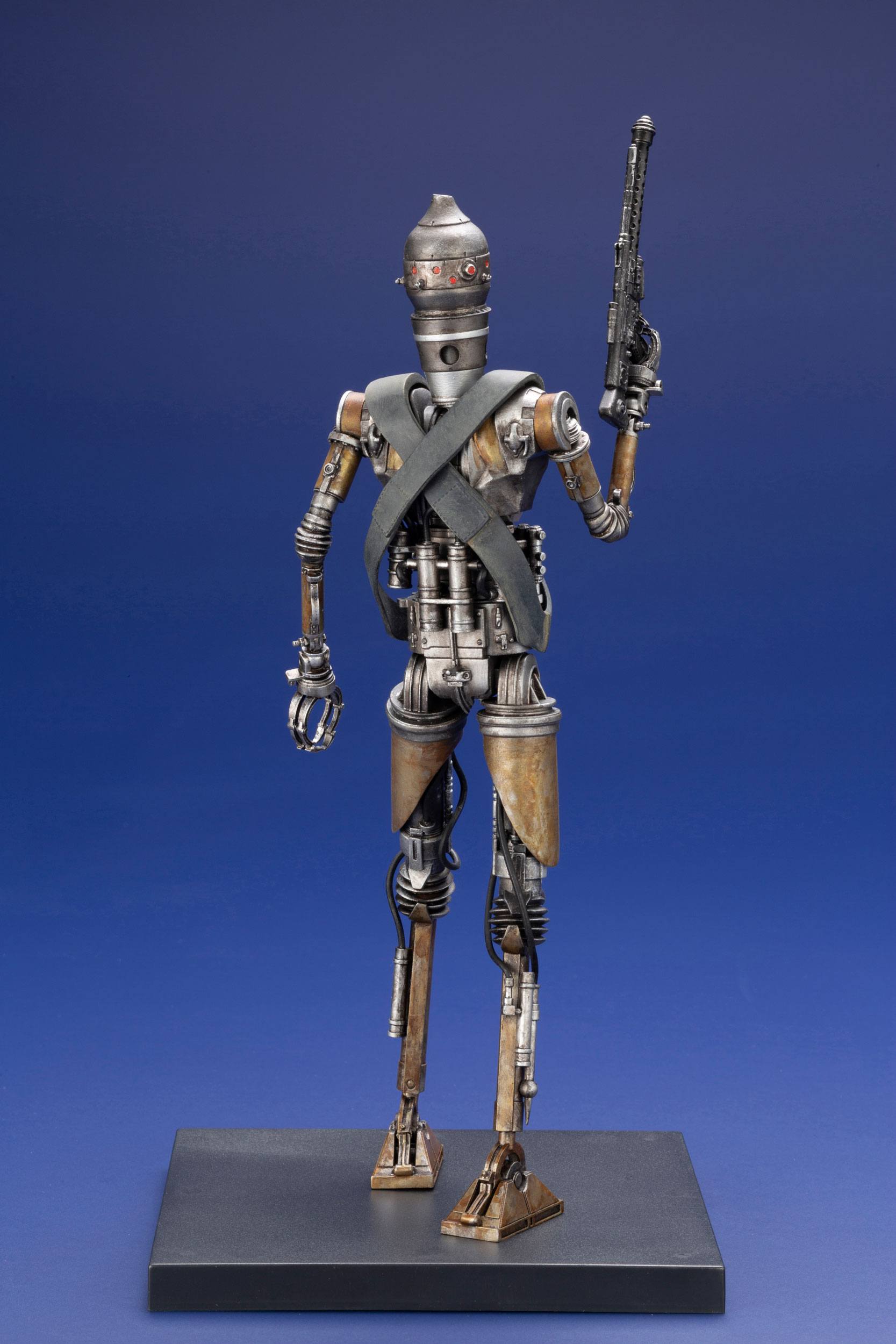 Star Wars - ARTFX+ Statue 1/10 - IG-11 22 cm