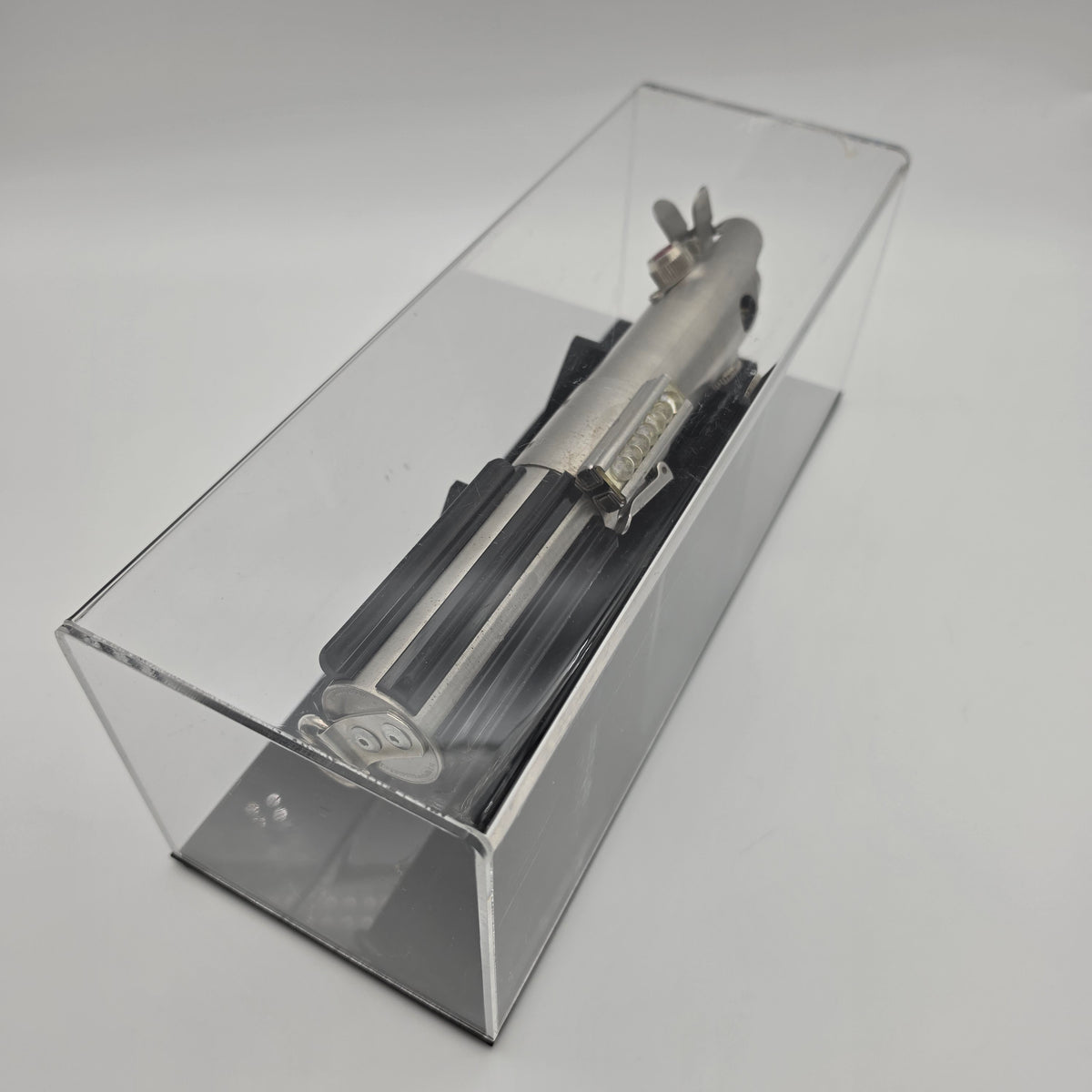 Star Wars - ICONS Authentic Replika - A New Hope - Luke Skywalker Lightsaber 1996 (Case beschädigt)