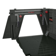 Star Wars: The Mandalorian Vintage Collection Moff Gideon's Imperial Light Cruiser Hallway mit Mandalorian Privateer Actionfigur 10 cm