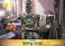 Star Wars: The Mandalorian Actionfigur 1/6 IG-12 mit Zubehör 36 cm